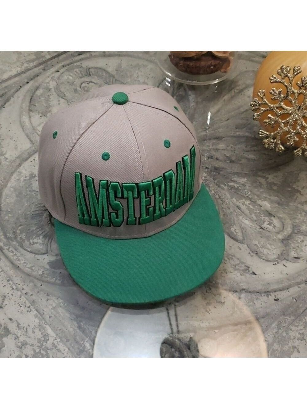 Amsterdam gray and green adjustable hat
